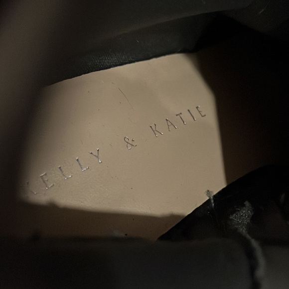 🌸 3/$25 Kelly & Katie | Tessano Ankle Boots - Picture 7 of 7